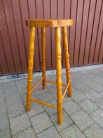 Vintage charme stijlvolle barkruk met gedraaide poten en voe, Huis en Inrichting, Barkrukken, Ophalen, Hout