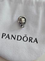 Charm pandora disney raiponce, Handtassen en Accessoires, Bedels, Ophalen, Zo goed als nieuw, Pandora