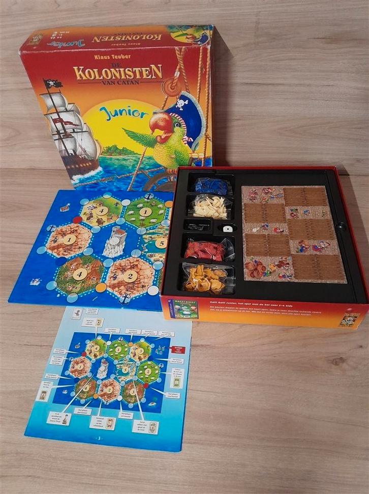 De kolonisten van catan junior - 999 games - s5405, Hobby en Vrije tijd, Gezelschapsspellen | Bordspellen, Zo goed als nieuw, Verzenden