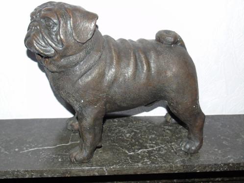 levensgrote bronzen hond! de mopshond., Tuin en Terras, Tuinbeelden, Nieuw, Dierenbeeld, Overige materialen, Ophalen