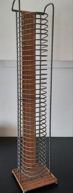 CD rek 35 cd's 80cm hoog, 18cm breed. Metaal en kunstriet, Ophalen, Metaal, Cd's