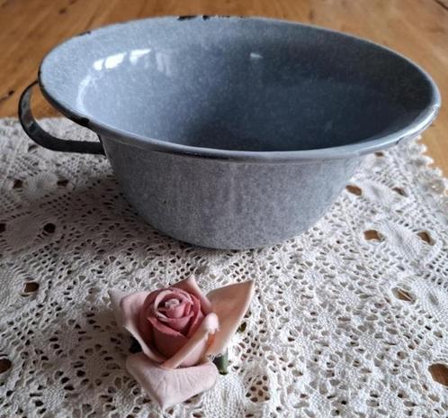 Oude brocante kinder po, grijs emaille, witte spettertjes, Antiek en Kunst, Curiosa en Brocante, Ophalen of Verzenden