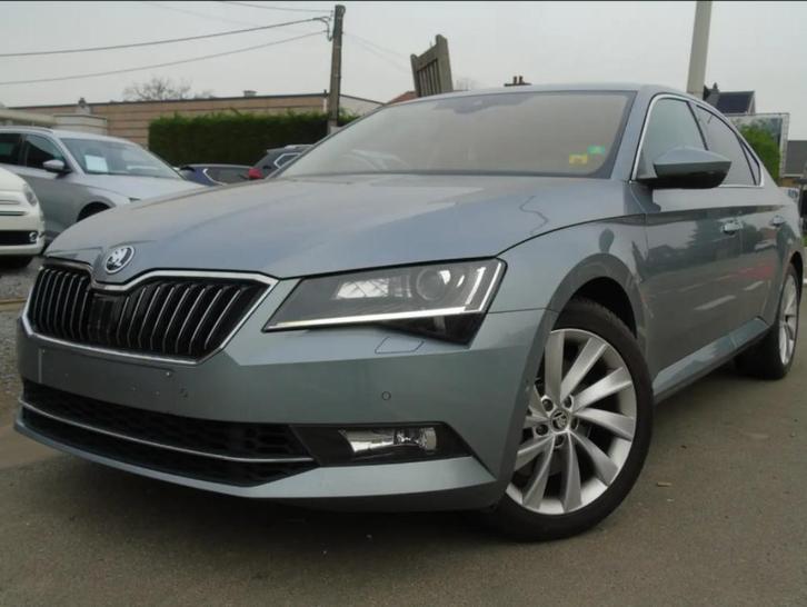 Skoda Superb 2.0i 4x4 *08/2016*1e Eigen*Navi*Xenon*AUTOMAAT, Auto's, Skoda, Bedrijf, Te koop, Superb, 360° camera, 4x4, Achteruitrijcamera