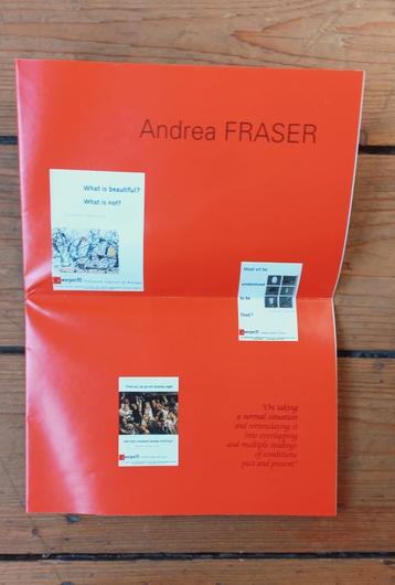 Andrea Fraser Antwerpen 93 boekje met 3 artist posters MuHKA beschikbaar voor biedingen