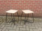 Vintage set van 2 industrieel bijzettafels, Huis en Inrichting, Ophalen of Verzenden, Gebruikt