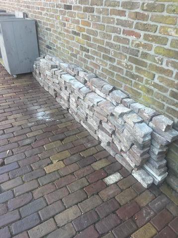 Bakstenen gratis af te halen  in Pelt, Doe-het-zelf en Bouw, Ophalen, Zo goed als nieuw