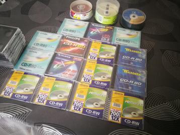 lotje nieuwe CD-RW/CD-R/DVD-R en lege doosjes beschikbaar voor biedingen