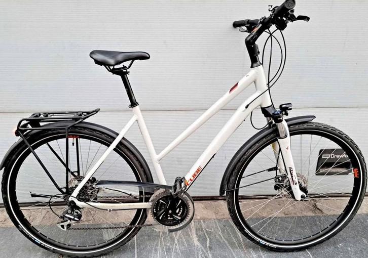 Vélo CUBE TOURING Pro, Vélos & Vélomoteurs, Vélos | Hommes | Vélos de sport & Vélo de randonnée, Comme neuf, Enlèvement