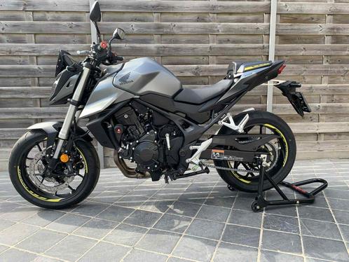 honda cb750 hornet 7/2024 **nieuw 30km !!**sport+style pack, Motoren, Motoren | Honda, Bedrijf, Naked bike, meer dan 35 kW, 2 cilinders