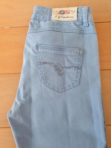 Lichtblauwe jeans maat 36 beschikbaar voor biedingen