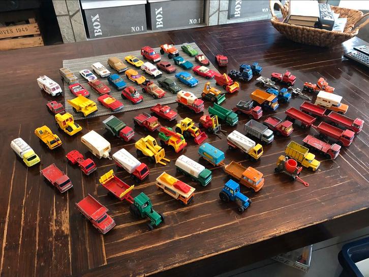 lot de miniatures matchbox majorette corgi 1/60 1/64, Hobby en Vrije tijd, Modelauto's | Overige schalen, Gebruikt, Auto, Ophalen