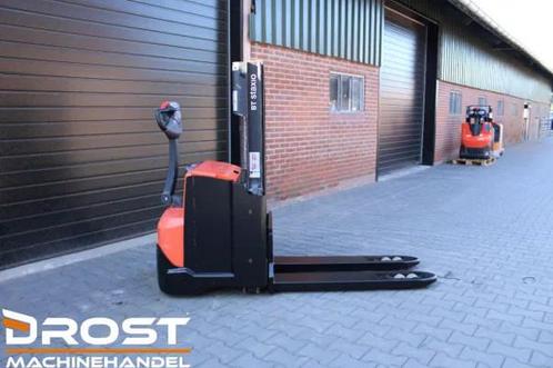 Toyota SWE200d stapelaar elektrische met pompwagen functie, Zakelijke goederen, Machines en Bouw | Heftrucks en Intern transport