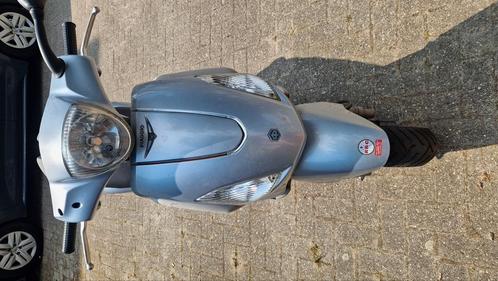 Piaggio fly 50cc, Fietsen en Brommers, Scooters | Piaggio, Gebruikt, Fly, Klasse B (45 km/u), Benzine, Ophalen