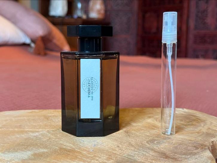 L'Artisan Parfumeur - Timbuktu sample/decant/tester, Bijoux, Sacs & Beauté, Beauté | Parfums, Comme neuf, Enlèvement ou Envoi