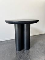 Bijzettafel zwarte eik Juntoo, Huis en Inrichting, Tafels | Bijzettafels, Ophalen, Nieuw