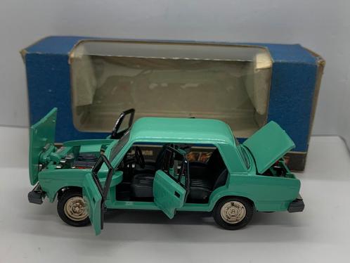 Lada Riva VAZ 2105/07 limousine 1988 - Skif Model, Hobby en Vrije tijd, Modelauto's | 1:43, Nieuw, Auto, Overige merken, Ophalen of Verzenden