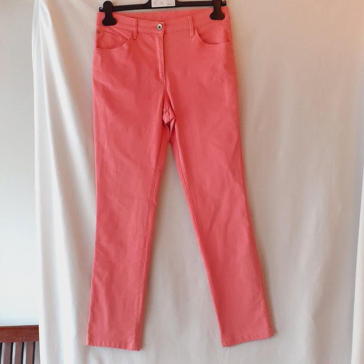 BRAX Roze spijkerbroek Maat: (B) 38 Prijs: € 4, Kleding | Dames, Spijkerbroeken en Jeans, Gedragen, W28 - W29 (confectie 36), Overige kleuren
