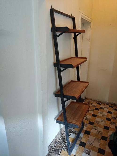 Houten/metalen rek, Huis en Inrichting, Kasten | Boekenkasten, Zo goed als nieuw, 50 tot 100 cm, 200 cm of meer, 25 tot 50 cm