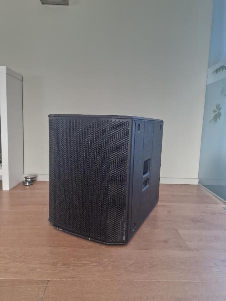 dB Technologies Sub 618, Audio, Tv en Foto, Luidsprekerboxen, Gebruikt, Subwoofer, 120 watt of meer, Overige merken, Ophalen