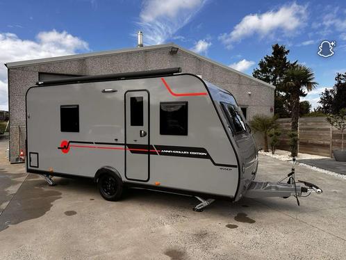 Sterckeman 455CP slechts 4 maand oud!, Caravans en Kamperen, Caravans, Particulier, tot en met 4, Rondzit, Sterckeman, Frans bed