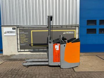 VS-22197 Elektrische meerijd stapelaar Still initiële lift beschikbaar voor biedingen
