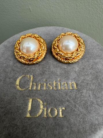 Oorbellen Christian Dior Germany beschikbaar voor biedingen