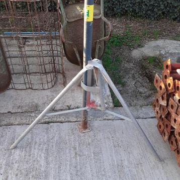 Driepikkens in perfecte staat, type doka. beschikbaar voor biedingen