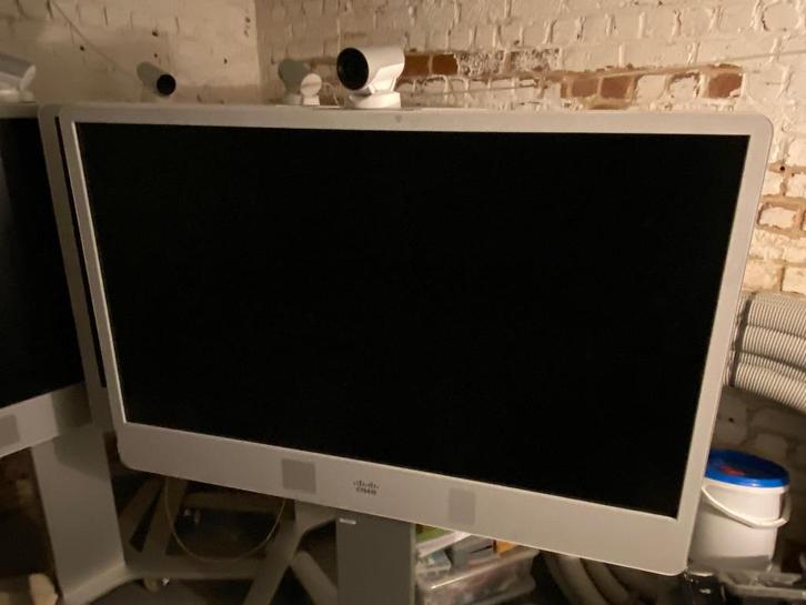 4x Écran de présentation Cisco MX300, Informatique & Logiciels, Ordinateurs & Logiciels Autre, Utilisé, Enlèvement