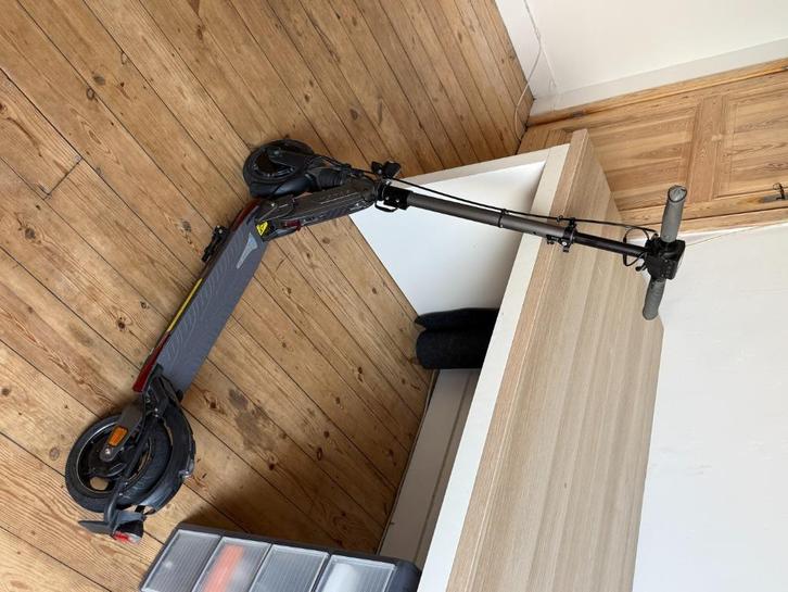 Trottinette électrique E-TWOW Booster V GE, Fietsen en Brommers, Steps, Zo goed als nieuw, Ophalen
