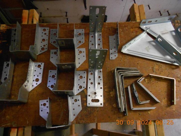 Balkhouders + Scharnieren, Tuin en Terras, Overkappingen, Nieuw, Ophalen