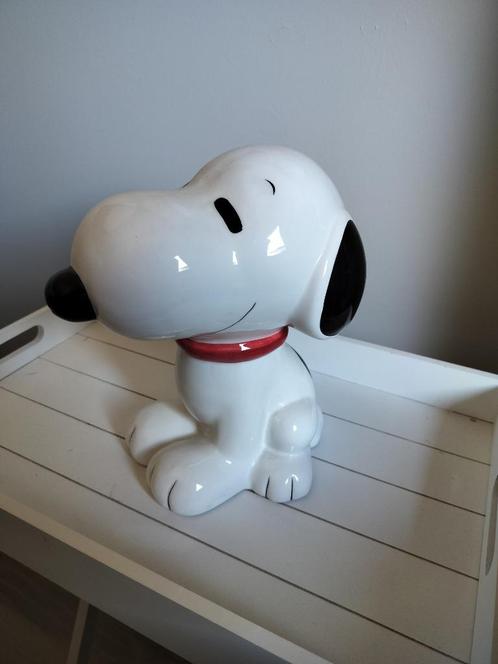 Vintage Snoopy spaarpot, Verzamelen, Spaarpotten, Zo goed als nieuw, Strip- of Tekenfilmfiguur, Steen, Aardewerk of Keramiek, Ophalen of Verzenden