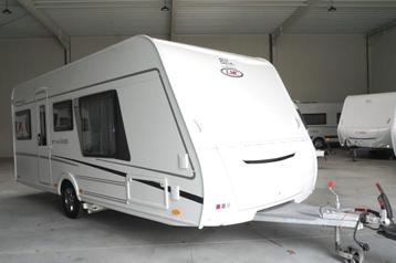 Prachtige 4pers.LMC met mover, queens bed, zithoek beschikbaar voor biedingen