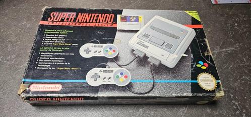 SNES Super Nintendo in een doos, Games en Spelcomputers, Spelcomputers | Nintendo Super NES, Gebruikt, Ophalen of Verzenden