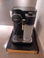 Koffiemachine Nespresso Gran Lattissima, Elektronische apparatuur, Koffiezetapparaten, Ophalen, Zo goed als nieuw