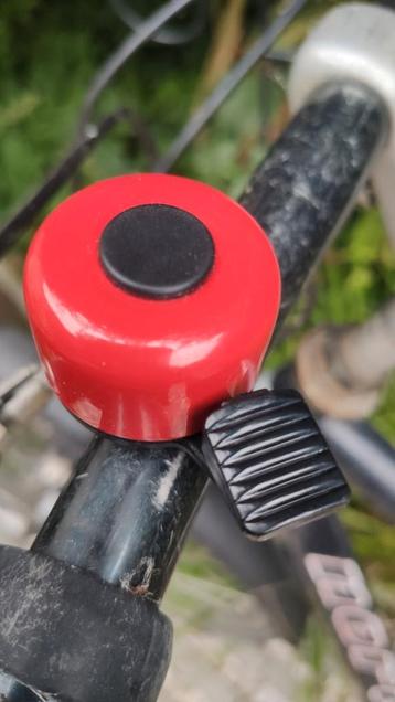 Spiksplinternieuwe fiets beschikbaar voor biedingen