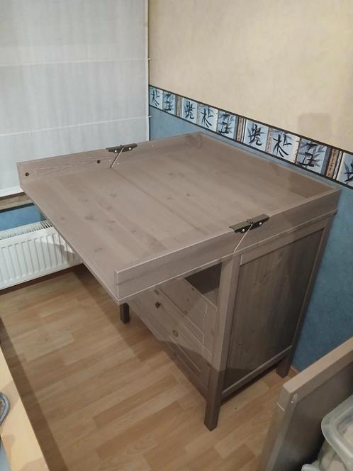 Verzorgingstafel commode in nieuwstaat, Kinderen en Baby's, Kinderkamer | Commodes en Kasten, Zo goed als nieuw, Commode, 105 cm of meer