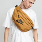 Nike bruine sporttas, Handtassen en Accessoires, Ophalen of Verzenden, Nieuw, Heren