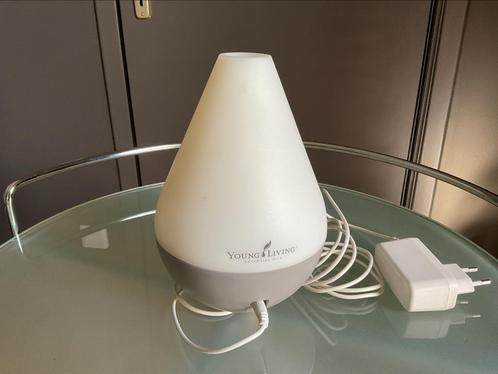 Young Living Home Essentiële Olie Ultrasone Diffuser, Sport en Fitness, Gezondheidsproducten en Wellness, Zo goed als nieuw, Ophalen