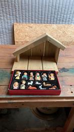 Houten kerststal met beeldjes, Diversen, Kerst, Ophalen, Zo goed als nieuw