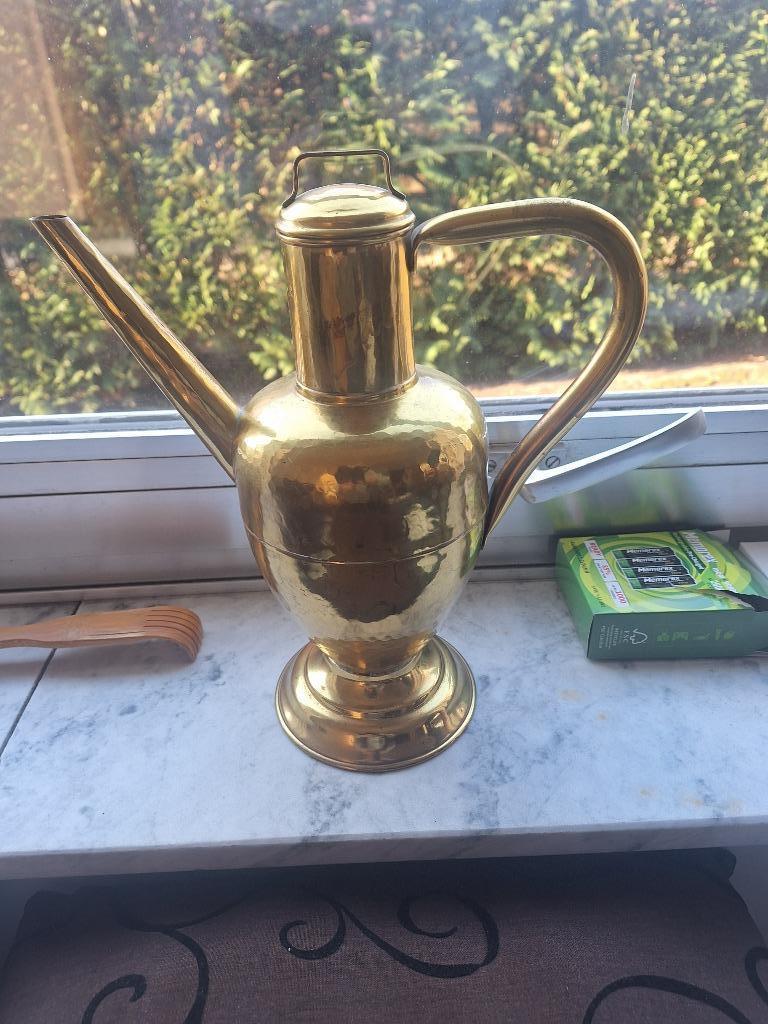 Koperen koffiekan, Enlèvement, Cuivre