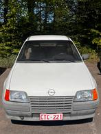 Opel Kadett 1.3 S, Stof, Wit, Opel, Particulier