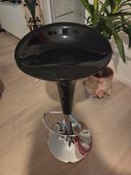 Barstoel in de hoogte verstelbaar er zijn er 2 voorradig, Ophalen