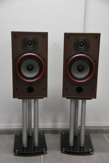 B&W als nieuw type DM110 met of zonder stands te koop beschikbaar voor biedingen