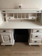 Bureau . 140 cm br., Huis en Inrichting, Bureaus, Ophalen, Zo goed als nieuw, Bureau