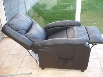 Zetel 1 persoons beschikbaar voor biedingen