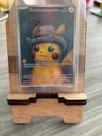 Pikachu with grey felt hat, Hobby & Loisirs créatifs, Jeux de cartes à collectionner | Pokémon, Enlèvement ou Envoi, Neuf