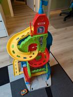 Racebaan Fisher price, 2 standen, 1 auto, Kinderen en Baby's, Speelgoed | Racebanen, Ophalen, Racebaan