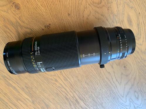 Nikon F70 camera (incl lens 28-80) + zoom lens 70-300, Audio, Tv en Foto, Foto | Lenzen en Objectieven, Zo goed als nieuw, Telelens