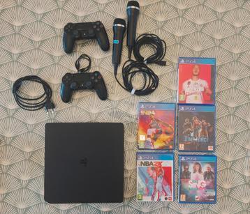 PS4 Slim 500 Go noire + 5 jeux + 2 manettes + 2 micros, 500 GB, Enlèvement, Utilisé, Avec jeux