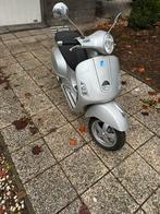 Vespa Gts 125, Fietsen en Brommers, Ophalen